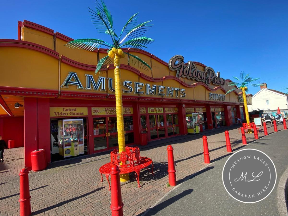 Palm Grove 182 - Pet Friendly, Wifi, Close To Beach And Clubhouse - Golden Palm Resort - Meadow Lakes Caravan & Lodge Hire Skegness Kültér fotó