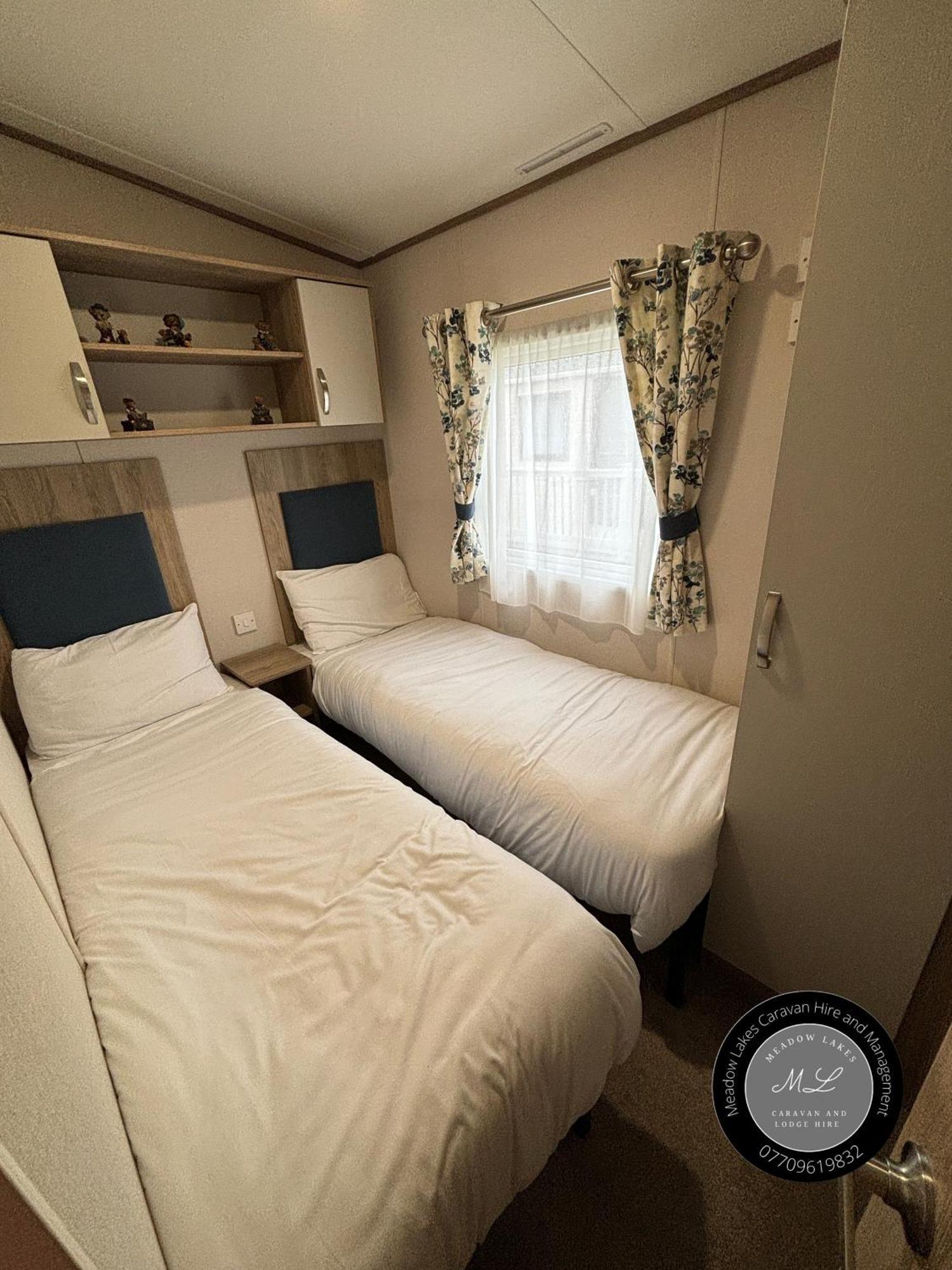 Palm Grove 182 - Pet Friendly, Wifi, Close To Beach And Clubhouse - Golden Palm Resort - Meadow Lakes Caravan & Lodge Hire Skegness Kültér fotó