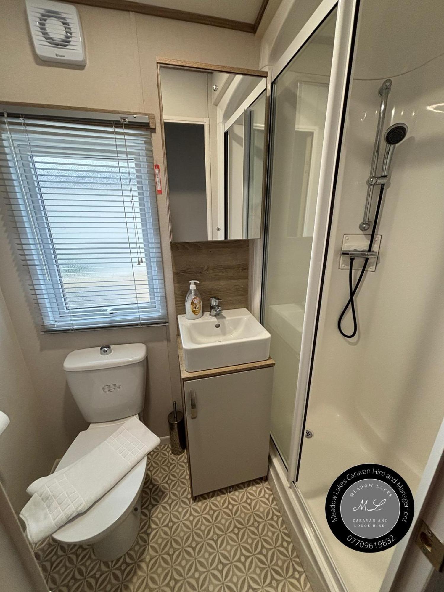 Palm Grove 182 - Pet Friendly, Wifi, Close To Beach And Clubhouse - Golden Palm Resort - Meadow Lakes Caravan & Lodge Hire Skegness Kültér fotó